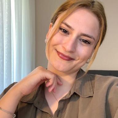 Esra NUR